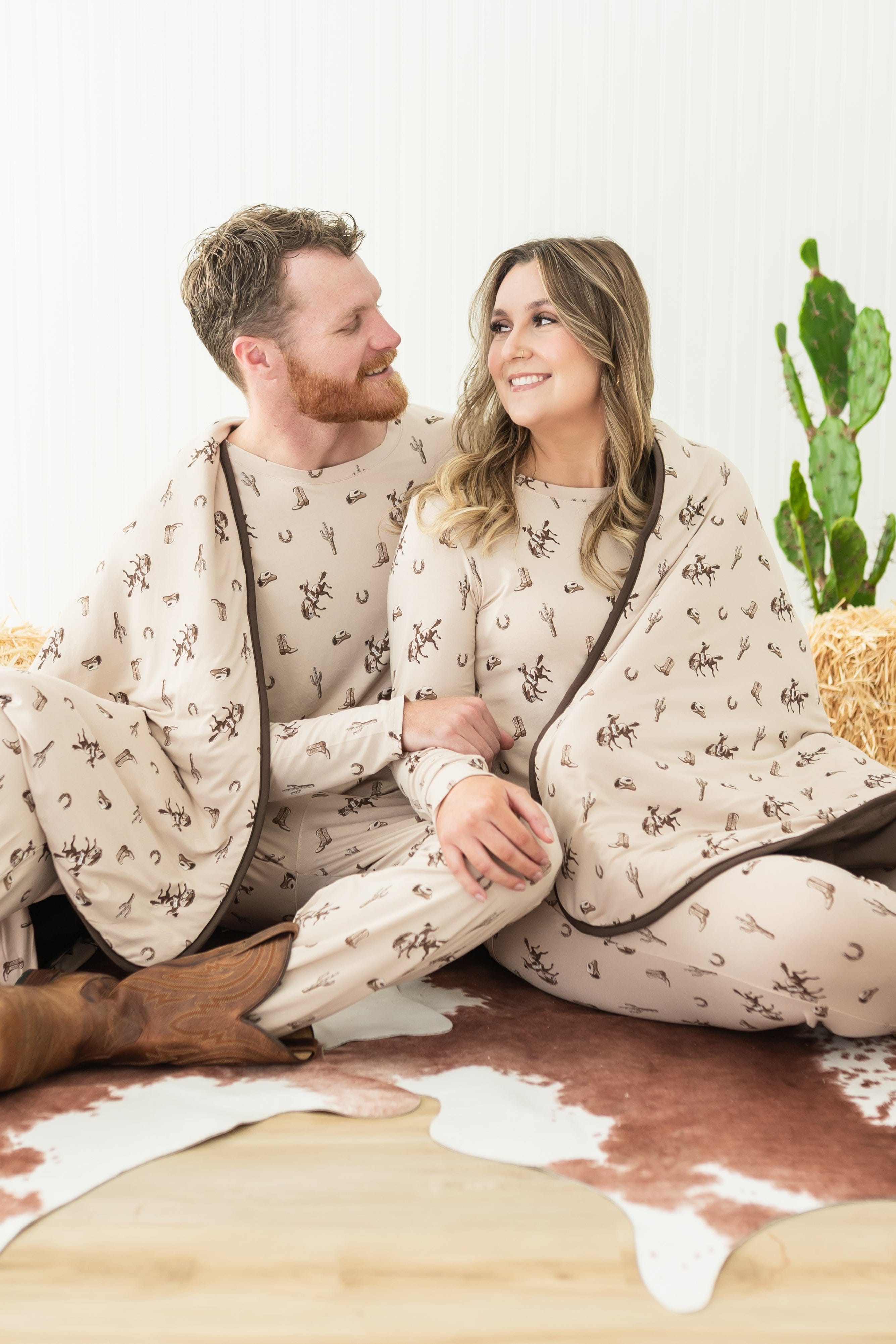 Women's Jogger Pajama Set in Classic Cowboy
