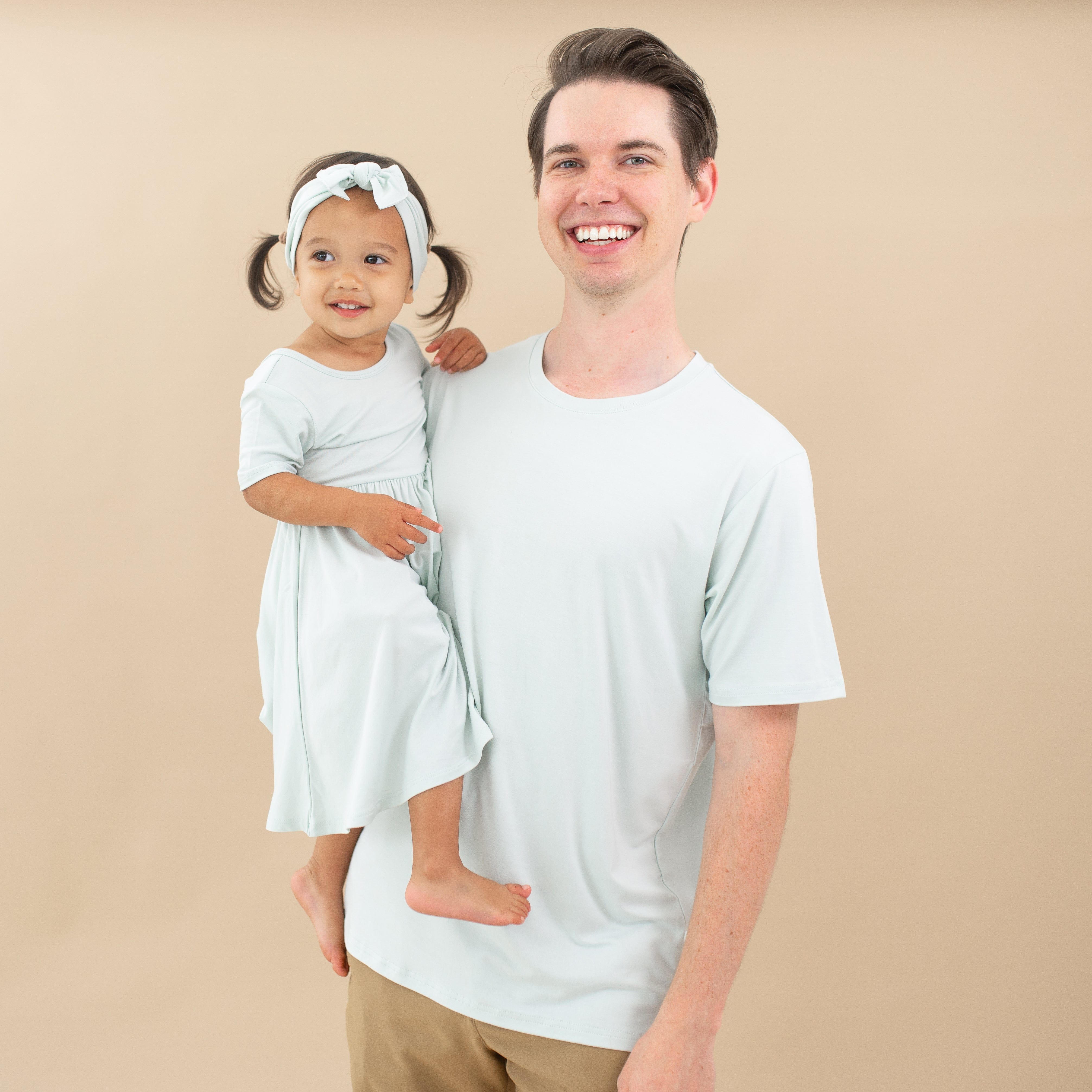 Men's Crew Neck Tee in Dew