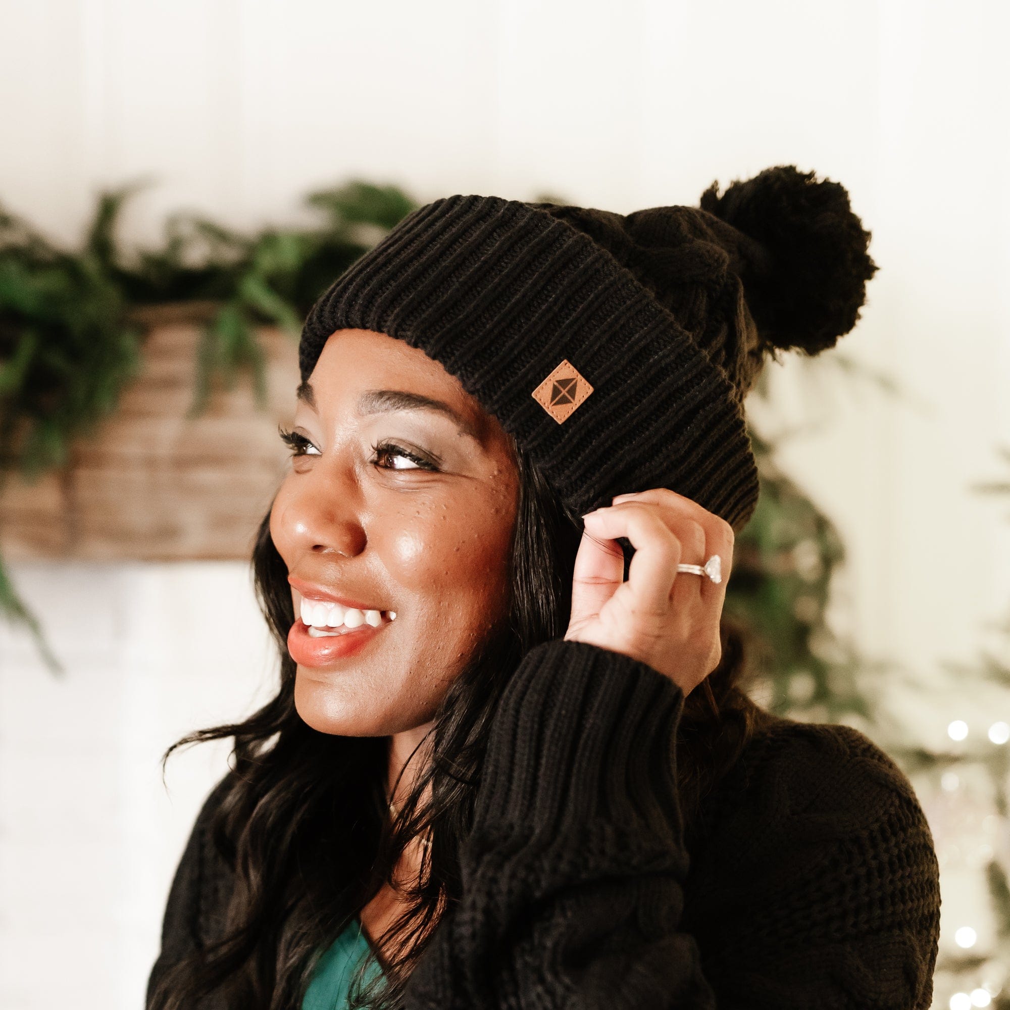 Cable Knit Adult Pom Beanie in Midnight