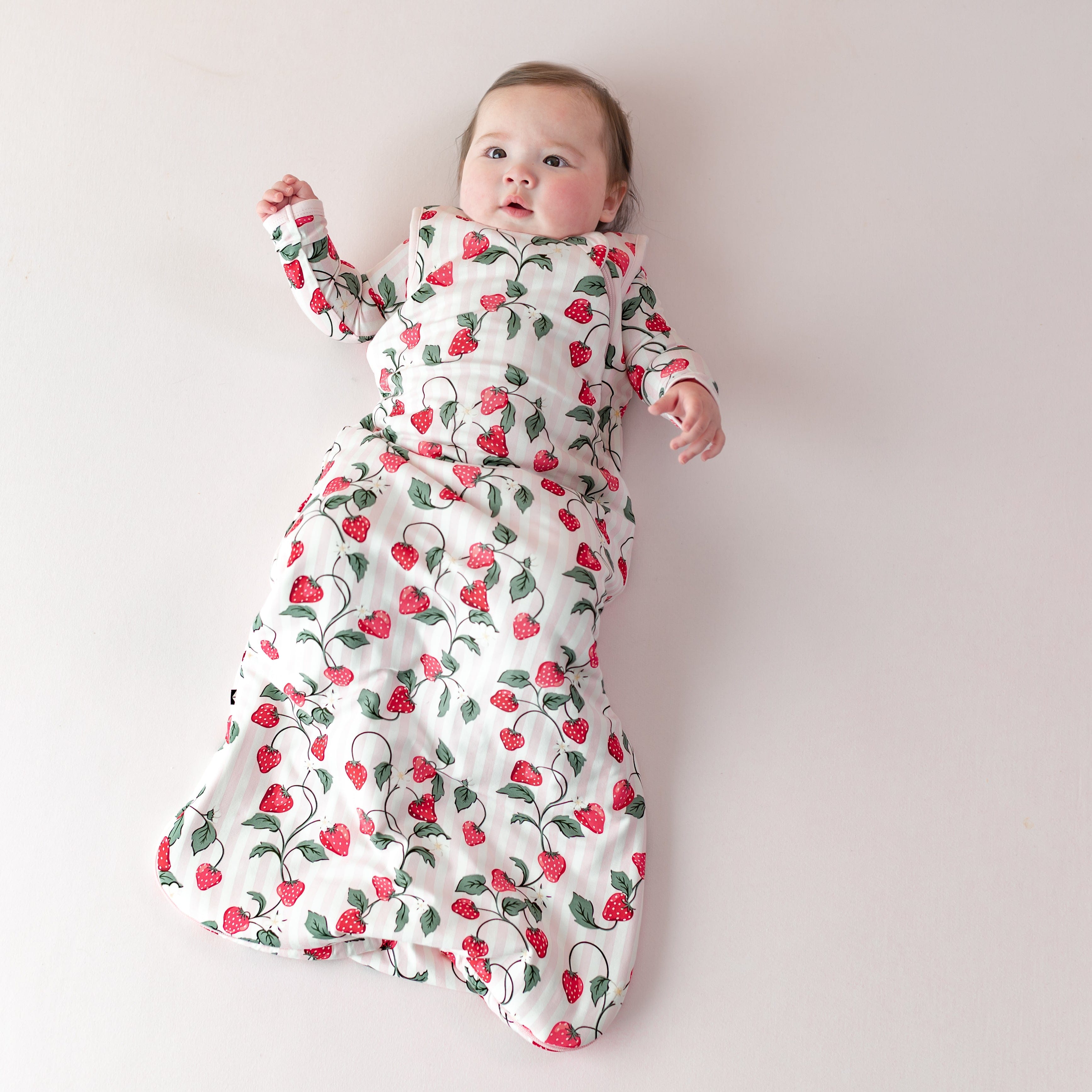 Sleep Bag in Strawberry Fields 1.0