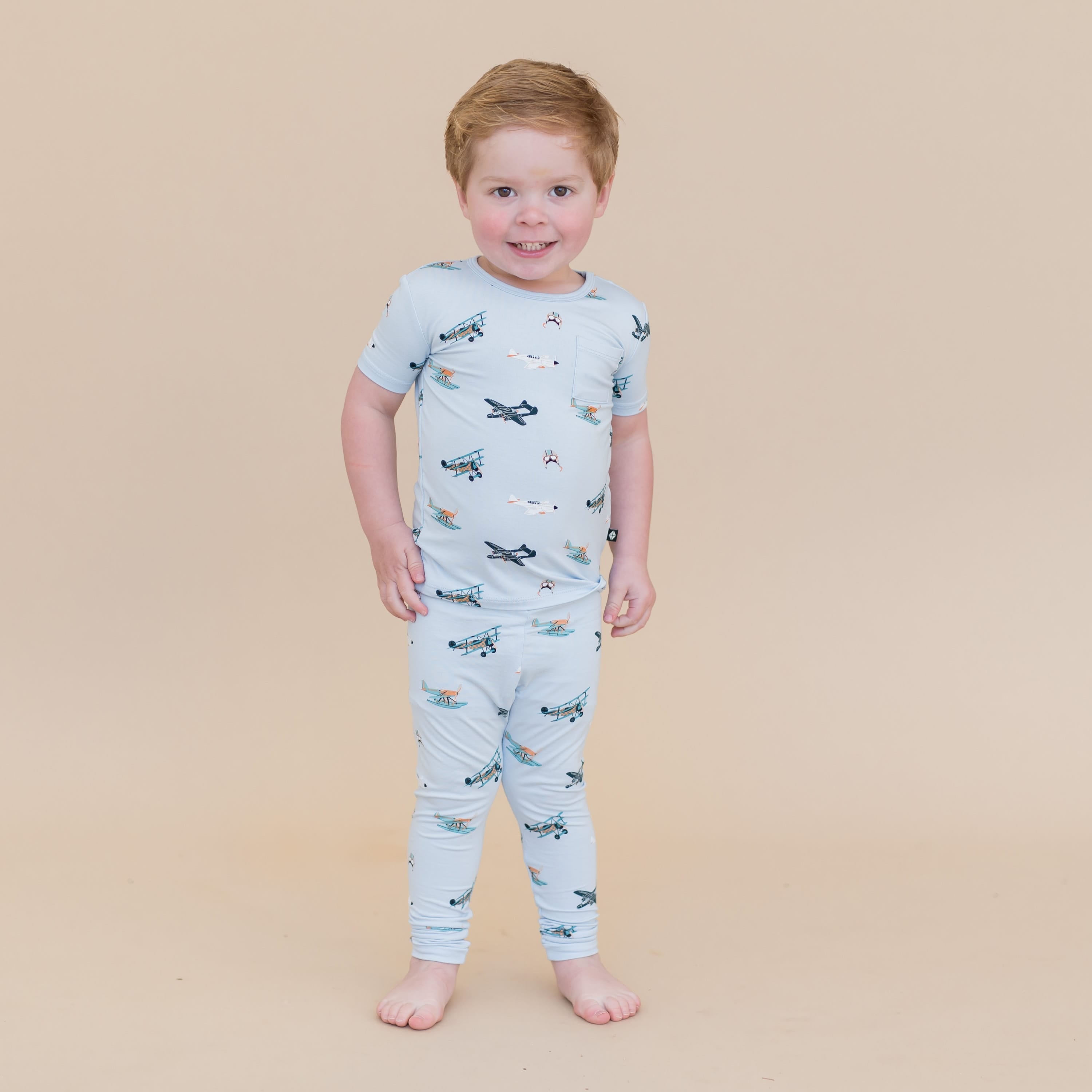 Short Sleeve with Pants Pajamas in Take Off