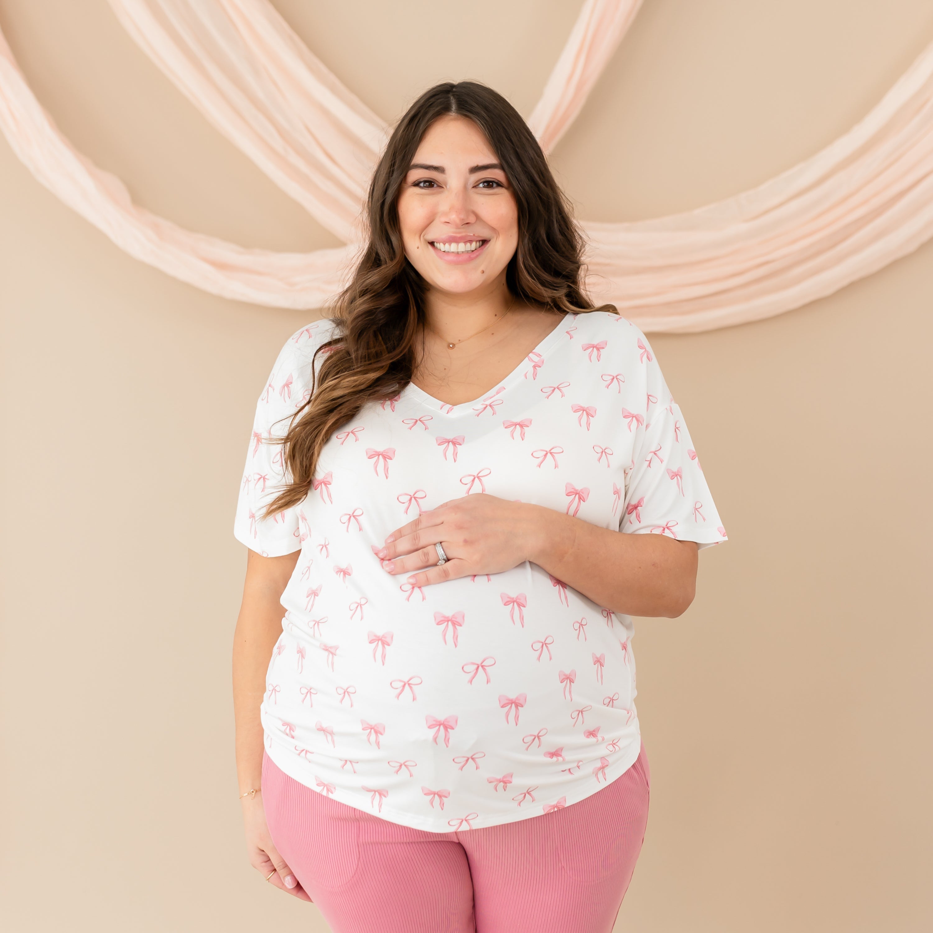 Women’s Relaxed Fit V-Neck in Bow