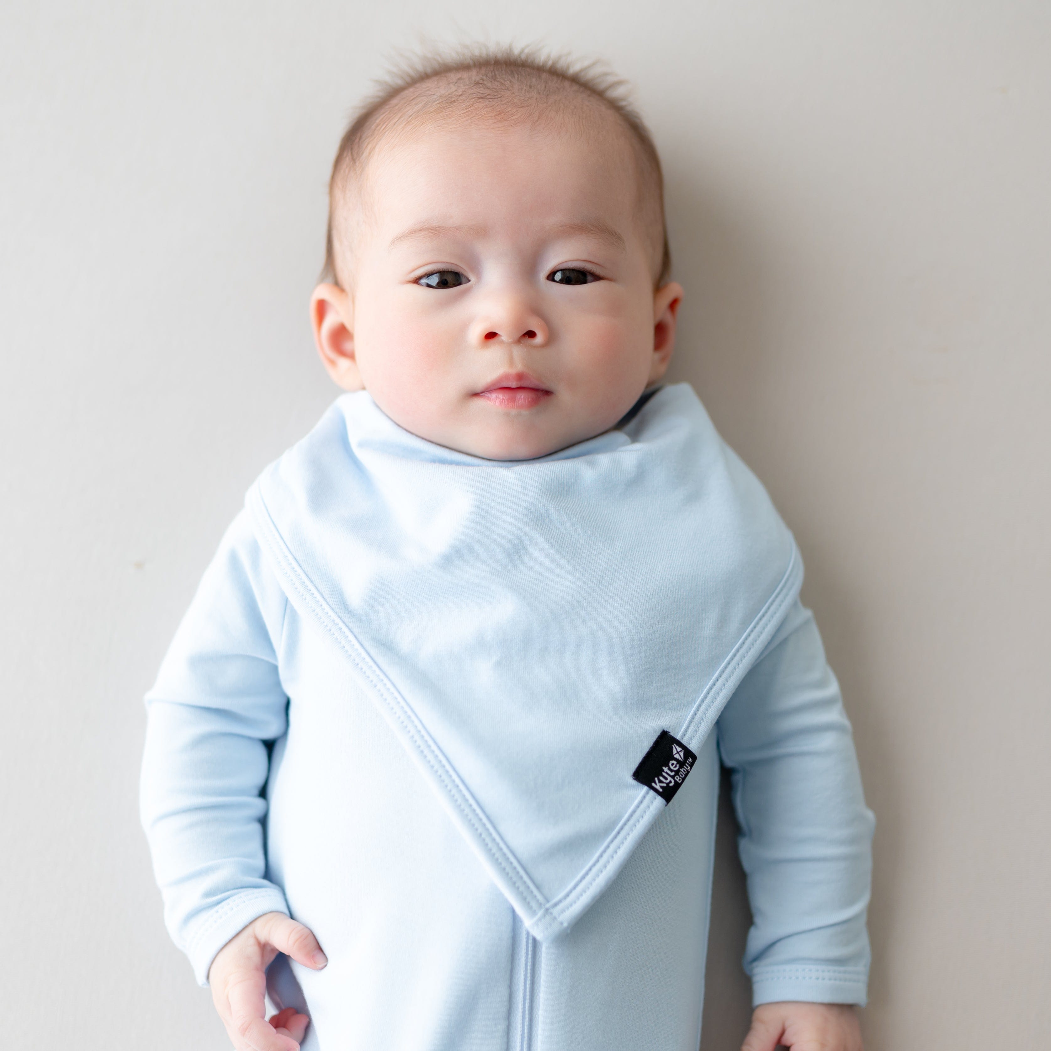 Bib in Breeze