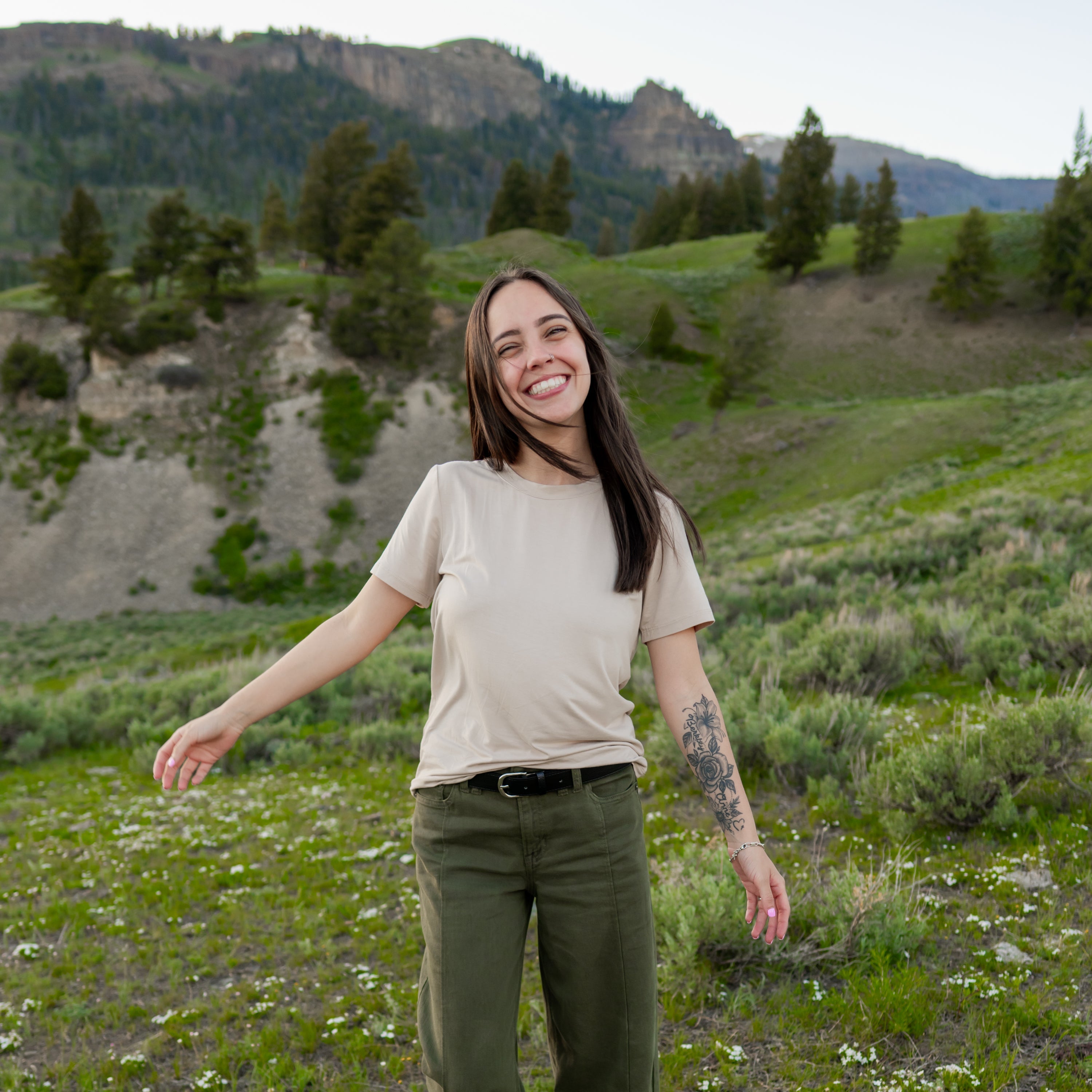 Women's Crew Neck Tee in Bisque