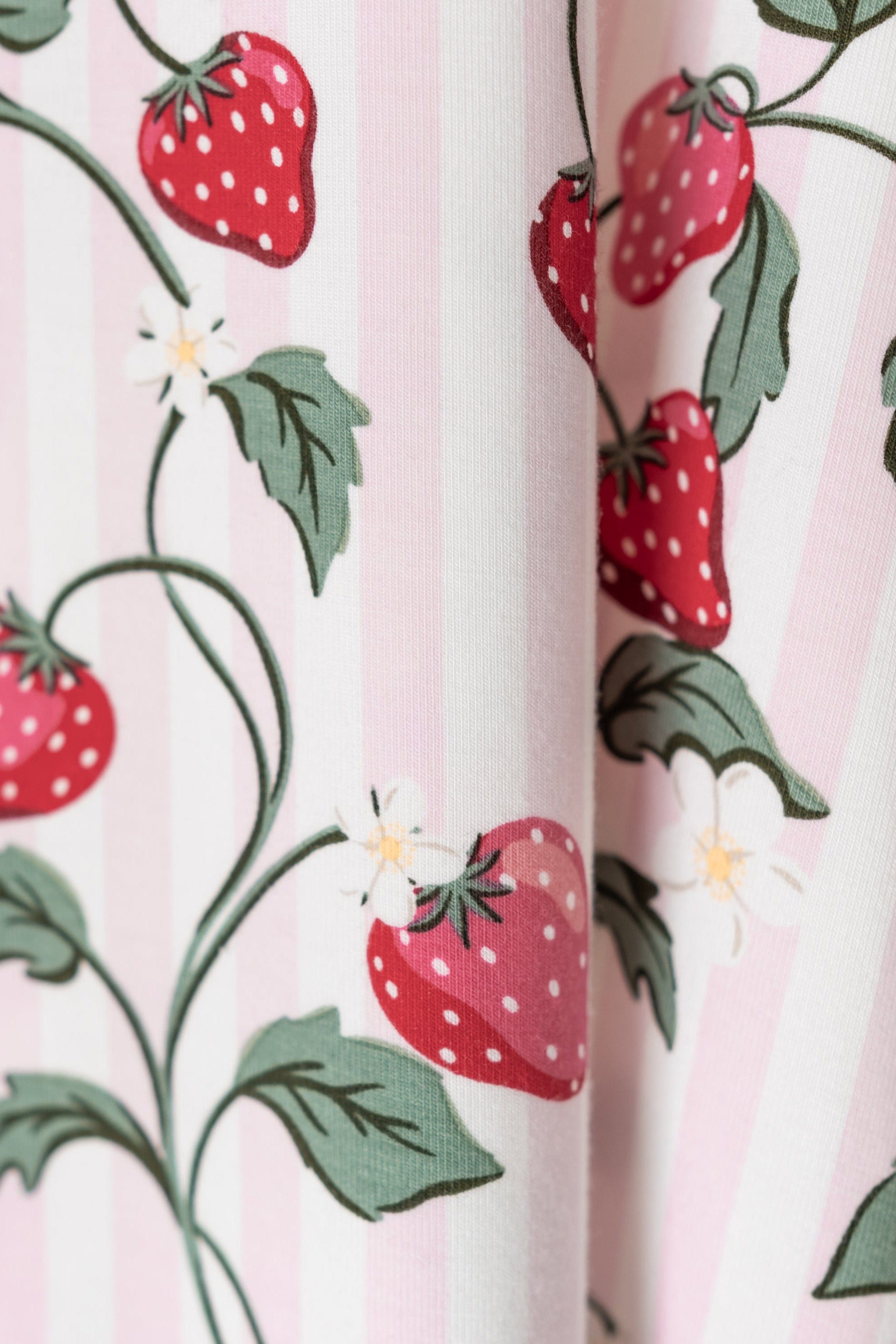 Women's Short Sleeve Pajama Set in Strawberry Fields