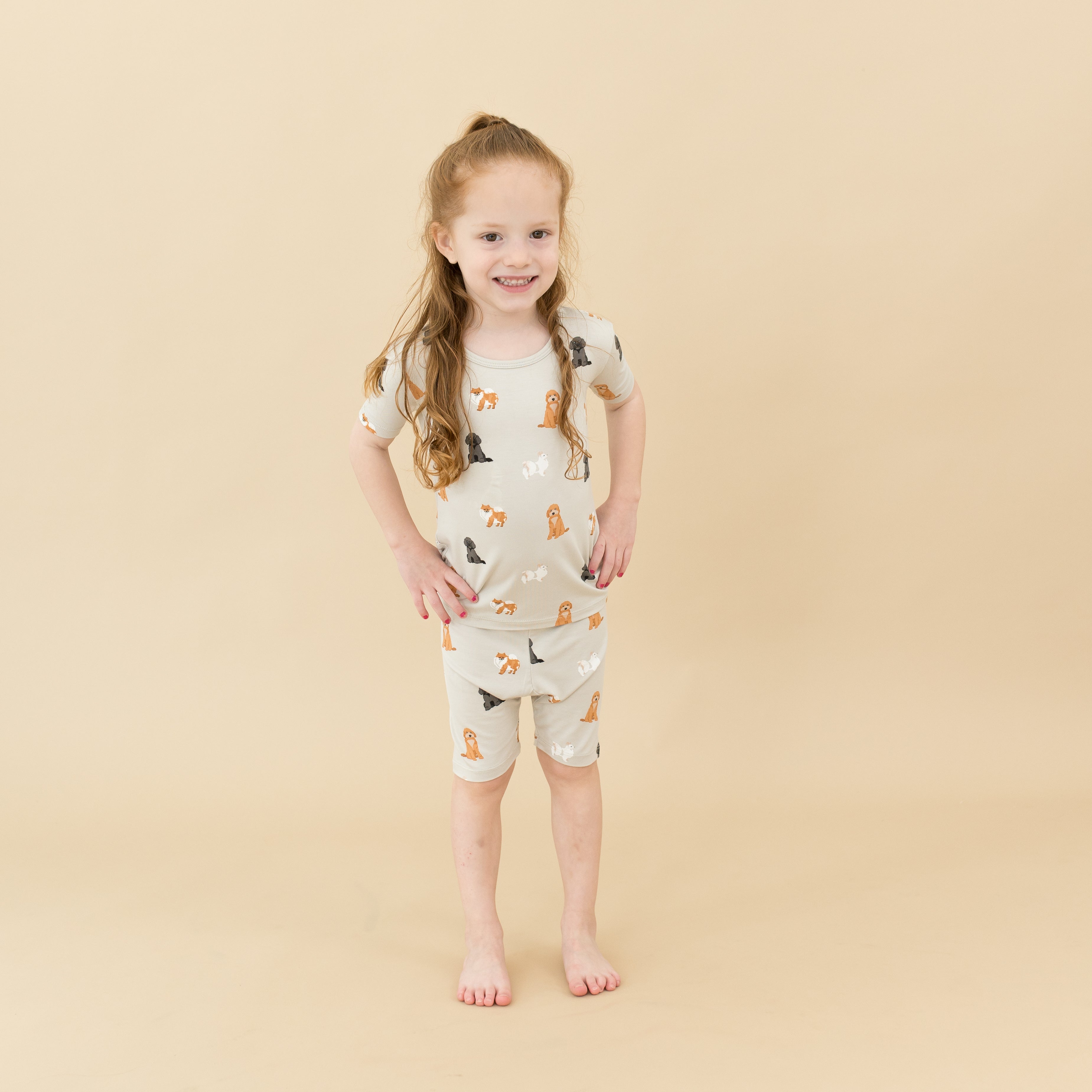 Short Sleeve Pajamas in Fluffy Dog