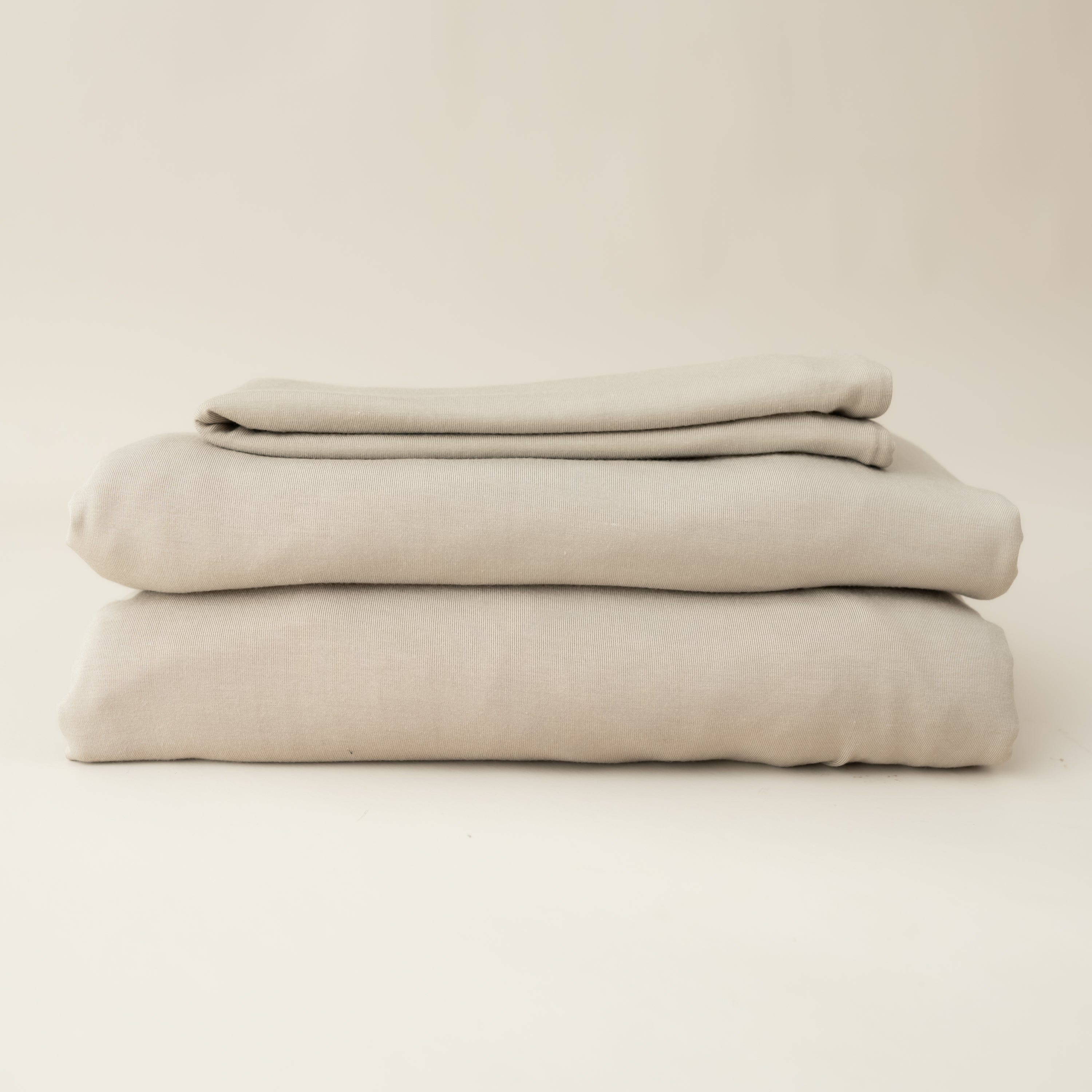Fitted Sheet with Pillowcases in Almond