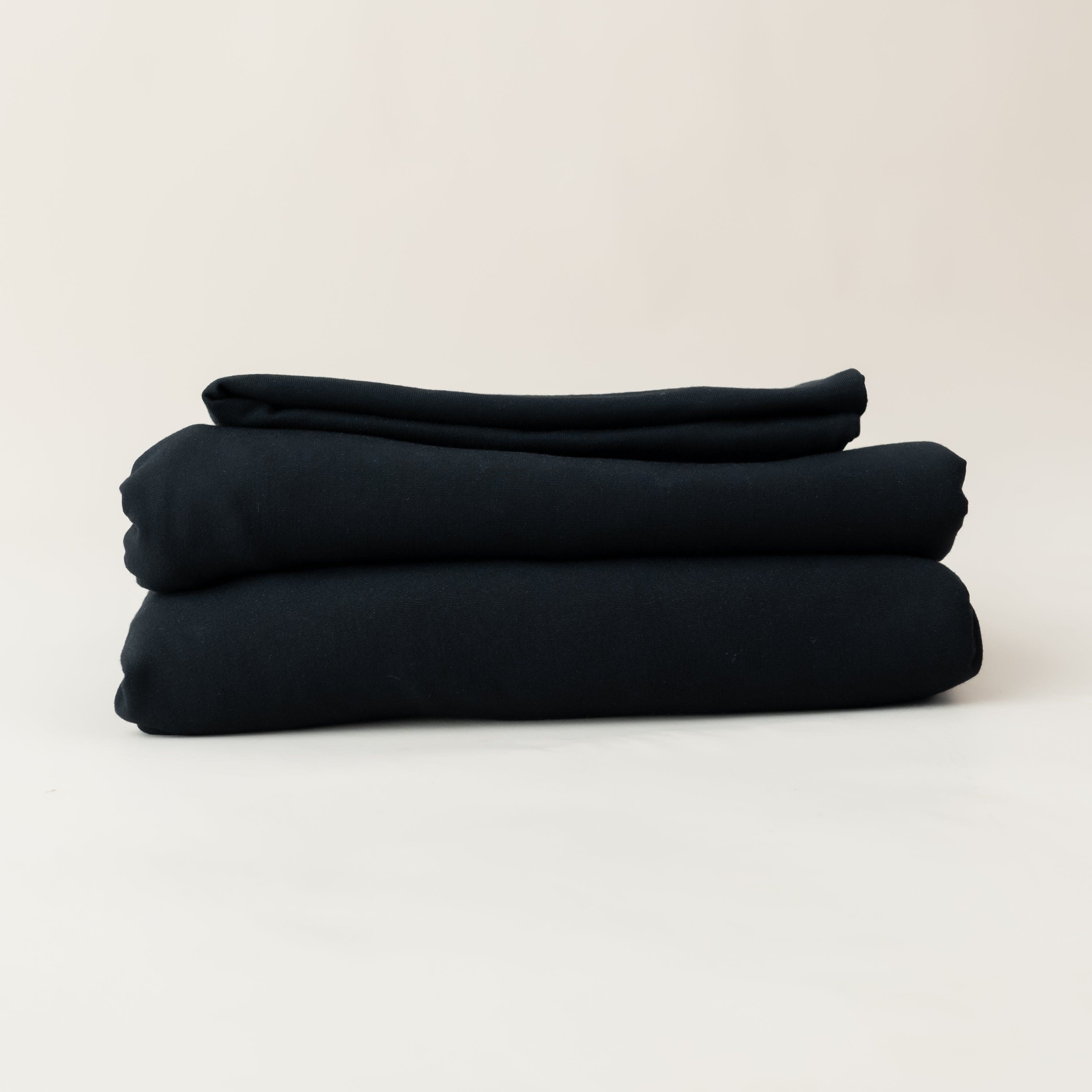 Fitted Sheet with Pillowcases in Midnight