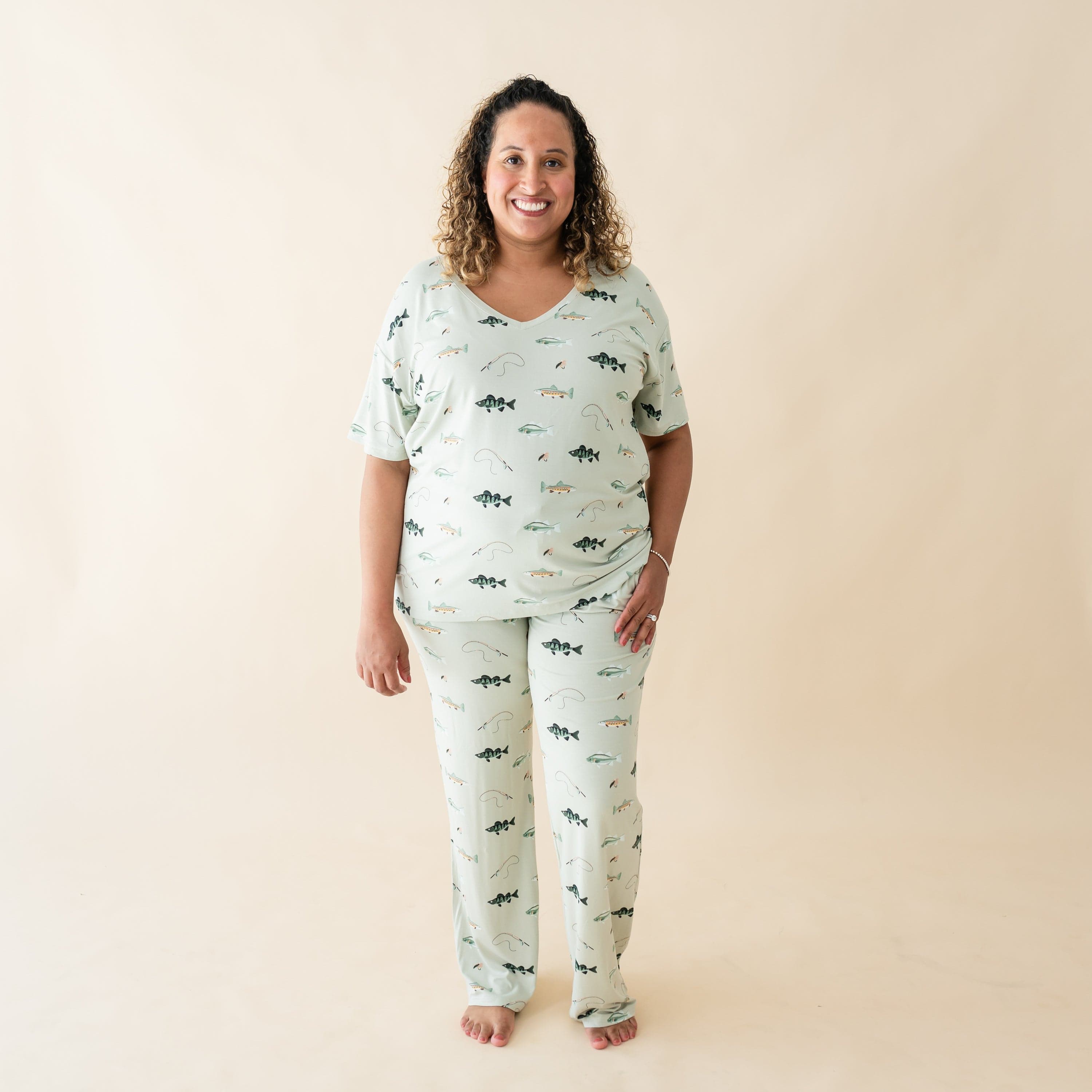Women's Relaxed Fit V-Neck in Fishing